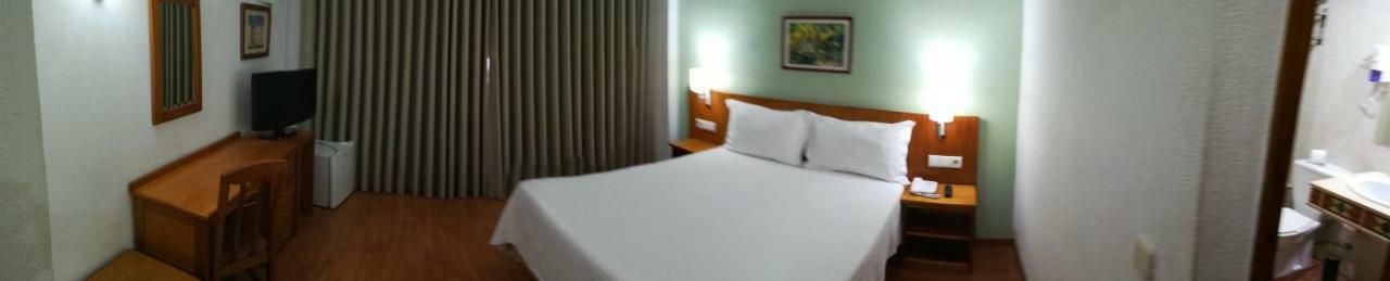 Hotel Dom 2*